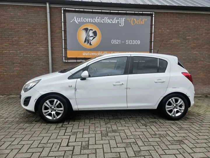 Opel Corsa 2013 photo 3