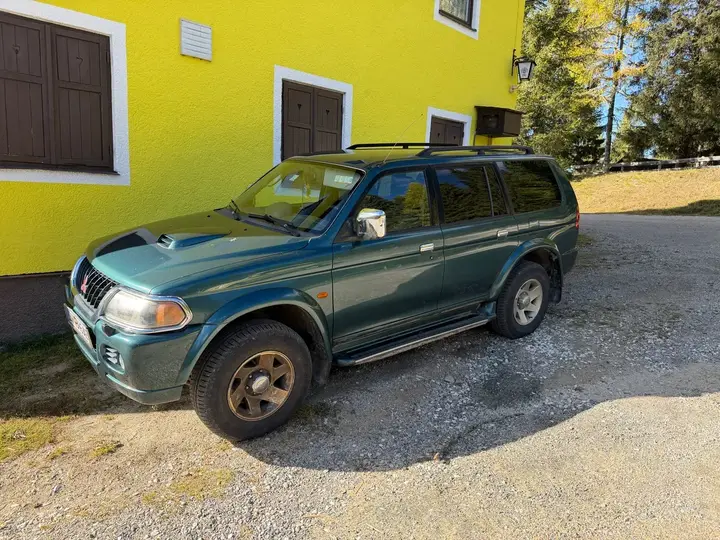 Mitsubishi Pajero Sport 2003 photo 3