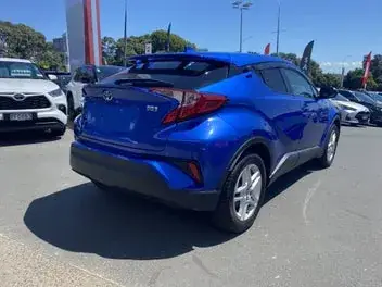 Toyota C-Hr 2019 photo 3