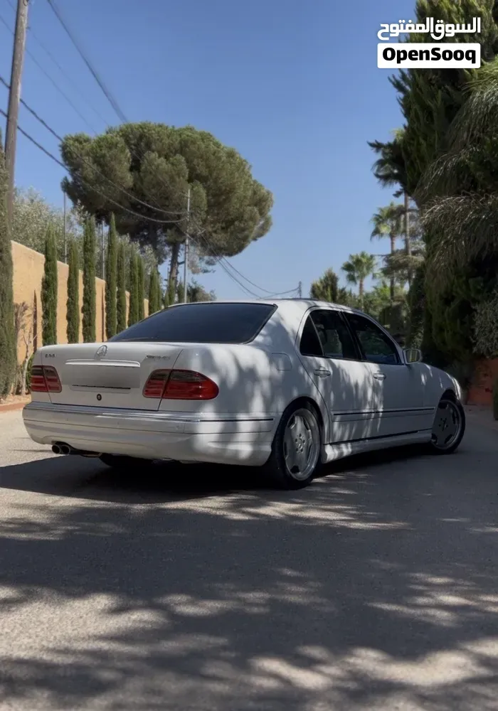 Mercedes-Benz E-Class 2000 photo 2