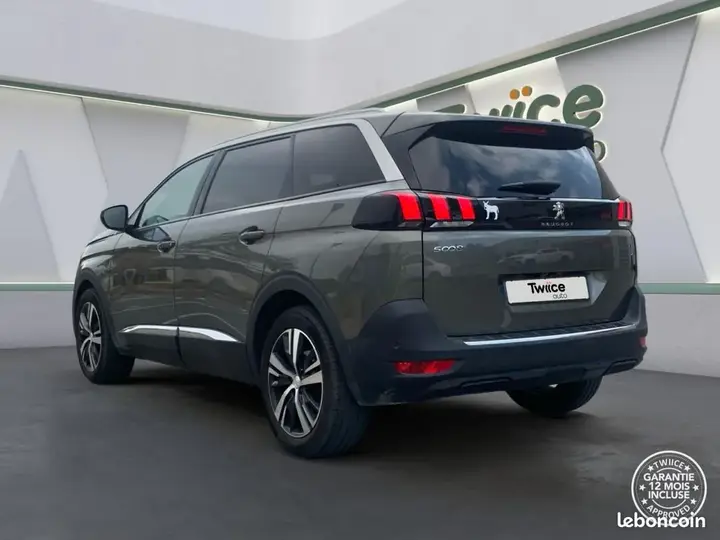 Peugeot 5008 2018 photo 5