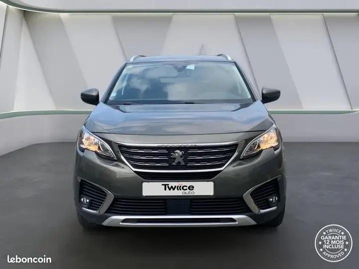 Peugeot 5008 2018 photo 2