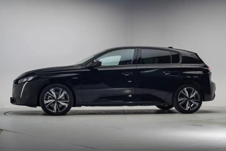 Peugeot 308 2023 photo 2
