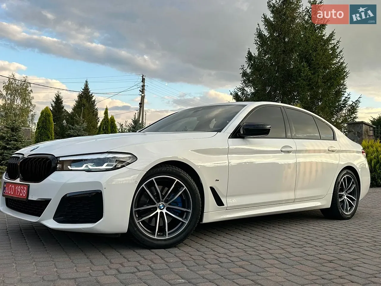 BMW 5 Series 2020 photo 5