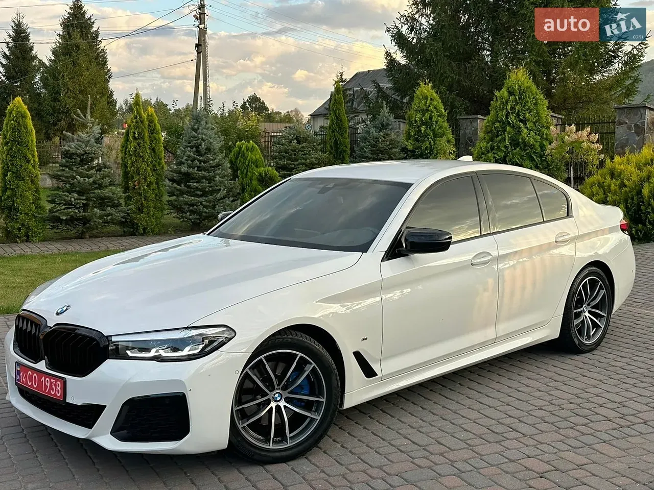 BMW 5 Series 2020 photo 4