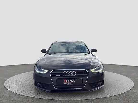 Audi A4 2013 photo 2