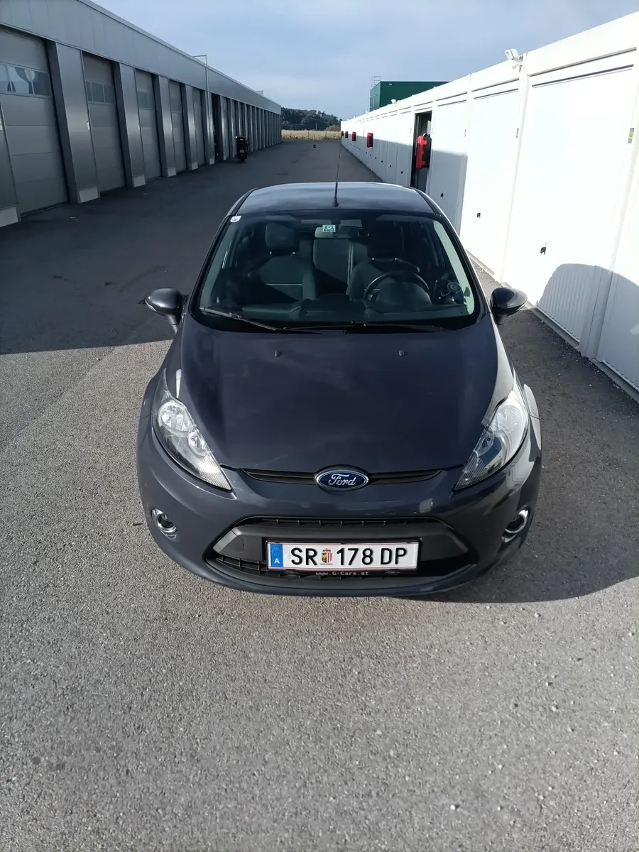 Ford Fiesta 2012 photo 3