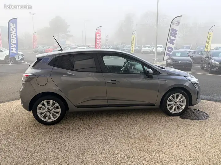 Renault Clio 2025 photo 4