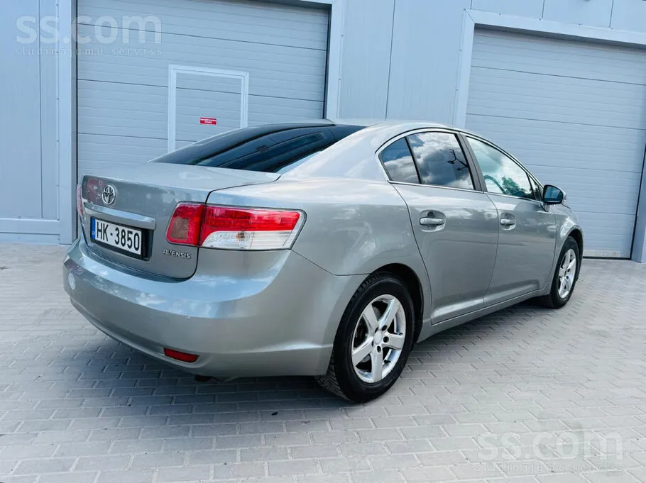 Toyota Avensis 2009 photo 5
