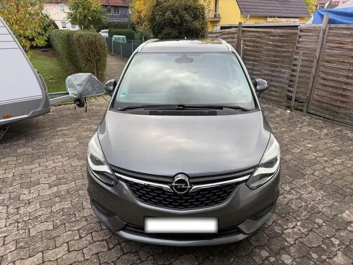 Opel Zafira Tourer