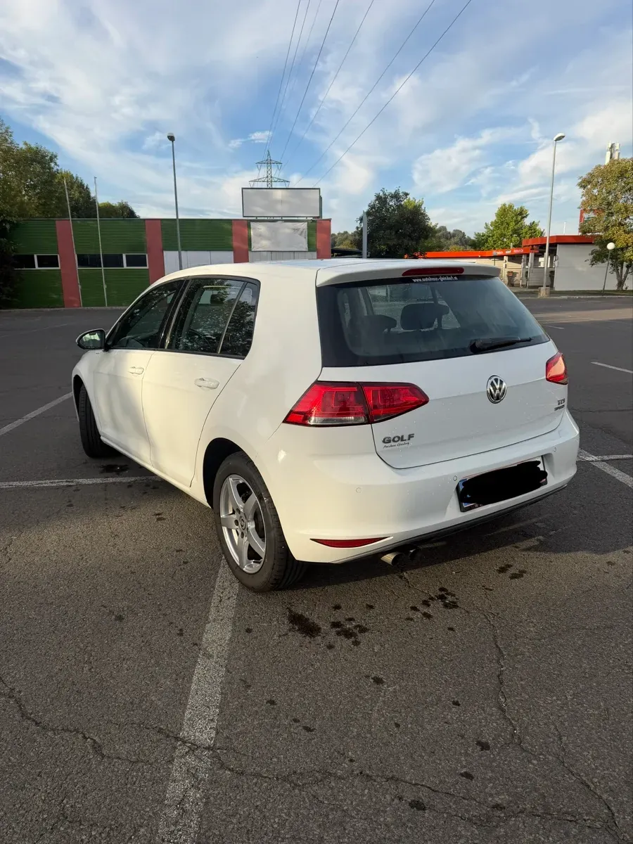 Volkswagen Golf 2013 photo 2
