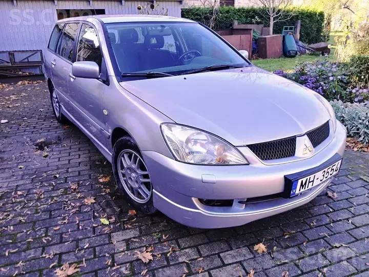 Mitsubishi Lancer