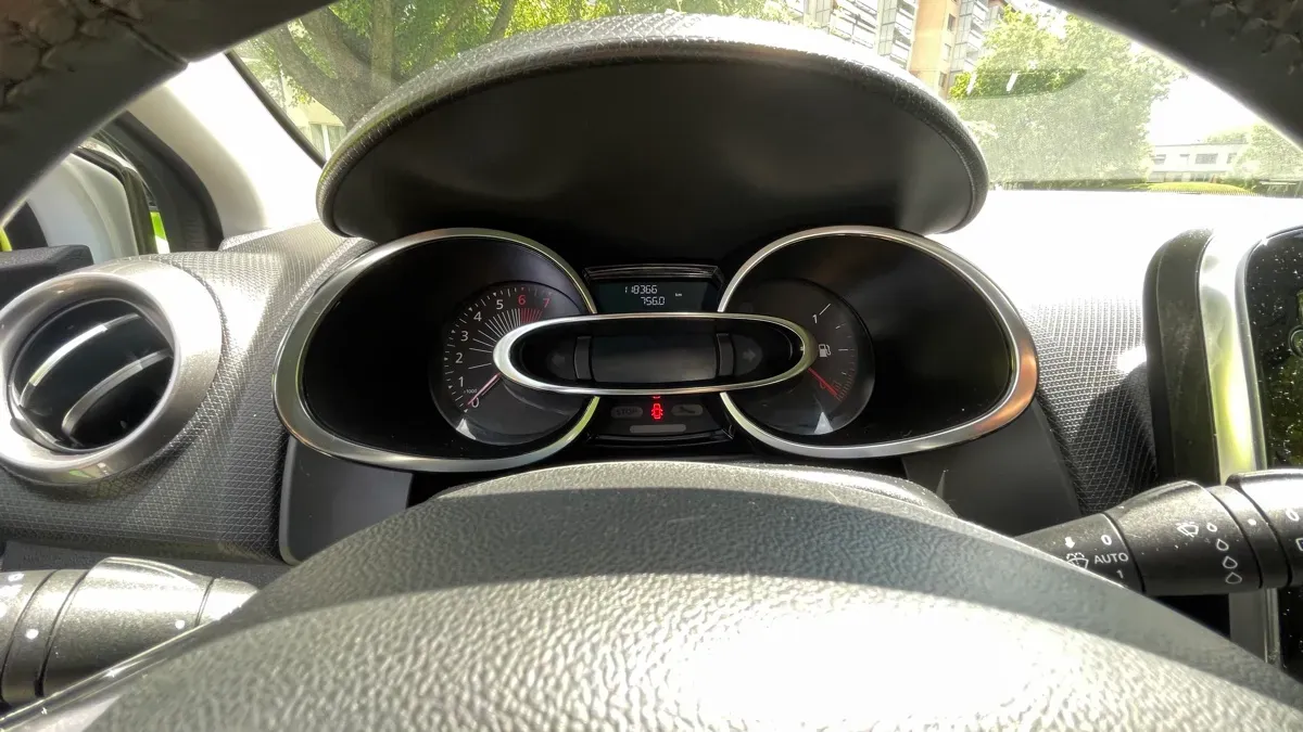 Renault Clio 2016 photo 2