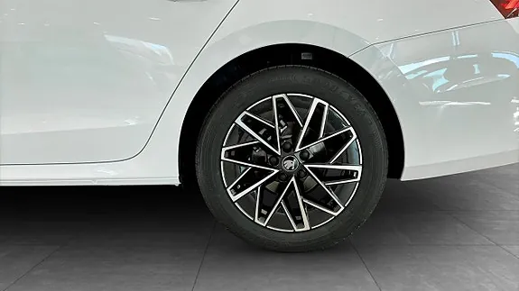 Skoda Octavia 2026 photo 4