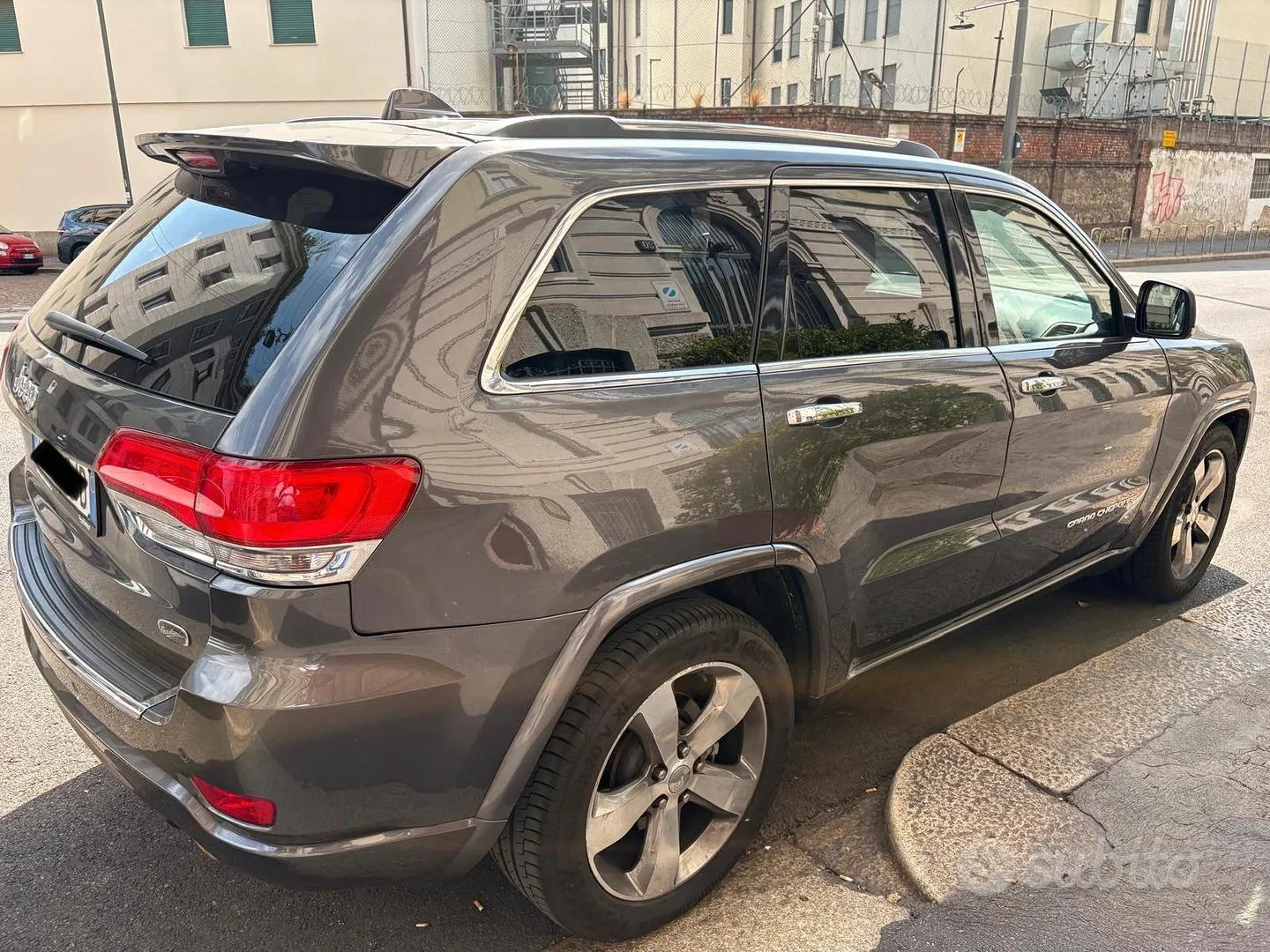 Jeep Grand Cherokee 2015 photo 4