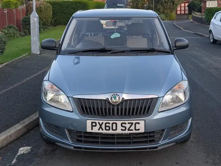 Skoda Fabia 2010 photo 3