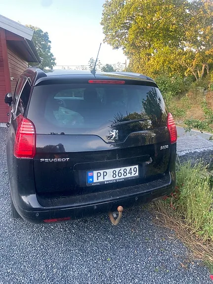 Peugeot 5008 2010 photo 5