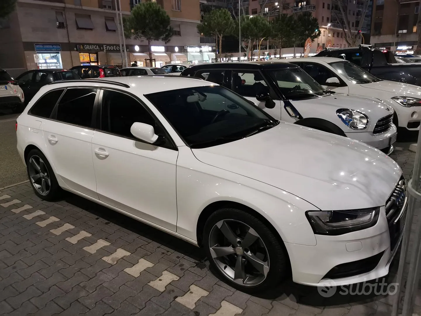 Audi A4 2012 photo 3
