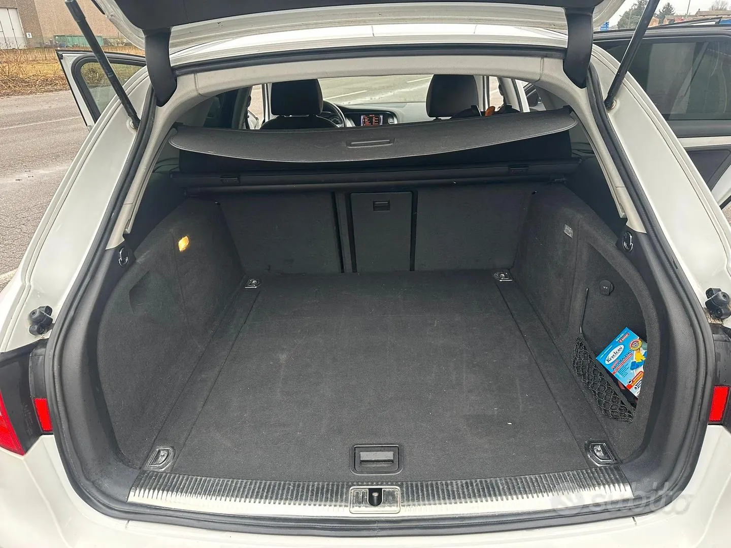 Audi A4 2012 photo 5