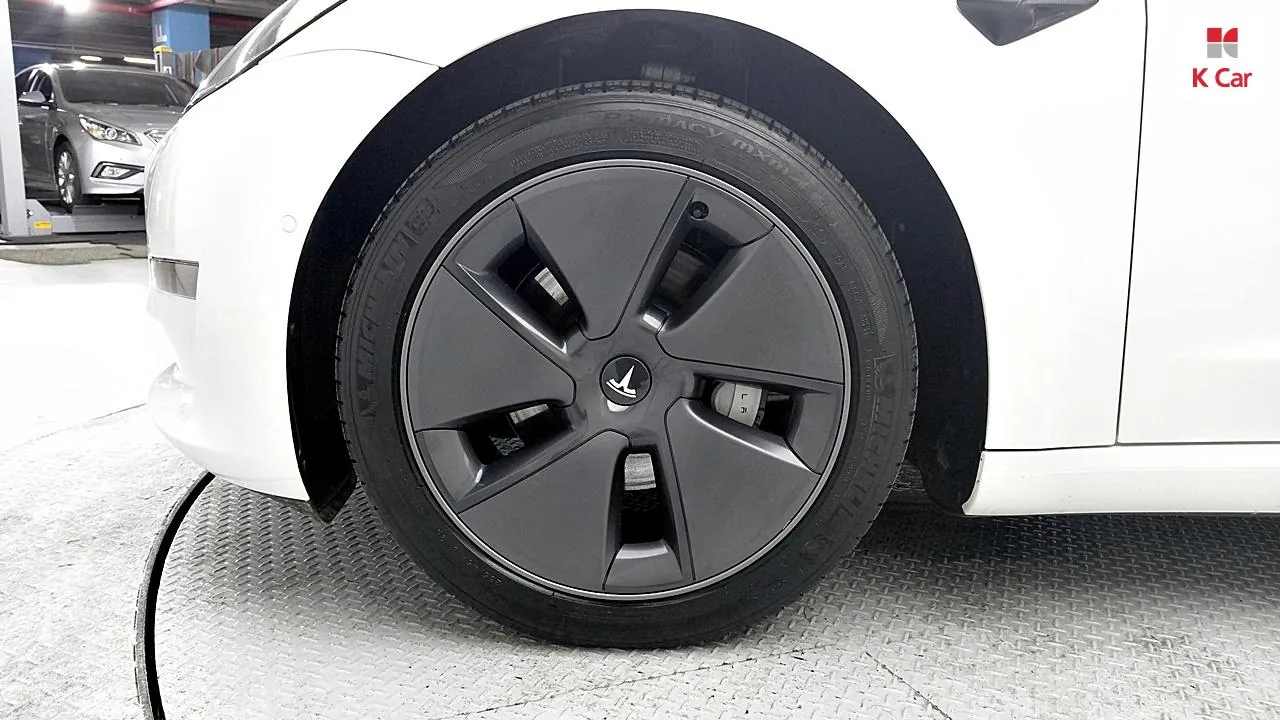Tesla Model 3 2021 photo 5