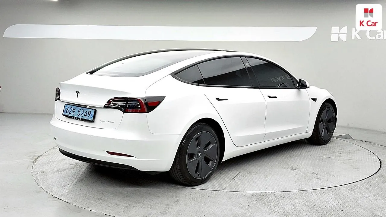Tesla Model 3 2021 photo 4