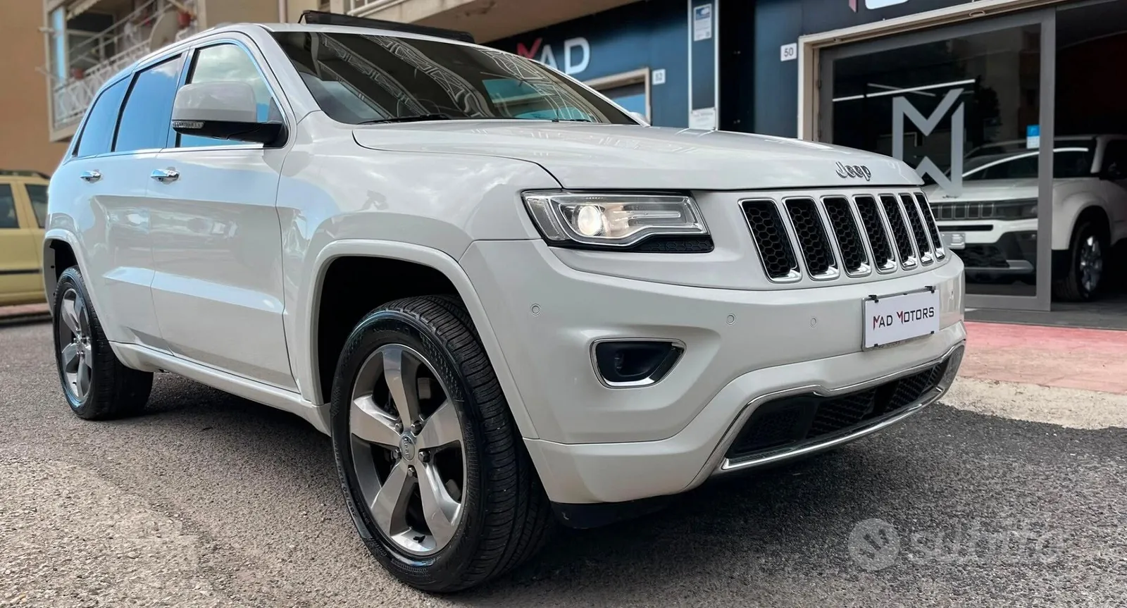 Jeep Grand Cherokee 2013 photo 2