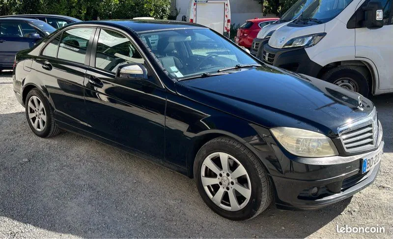 Mercedes-Benz C-Class 2007 photo 2