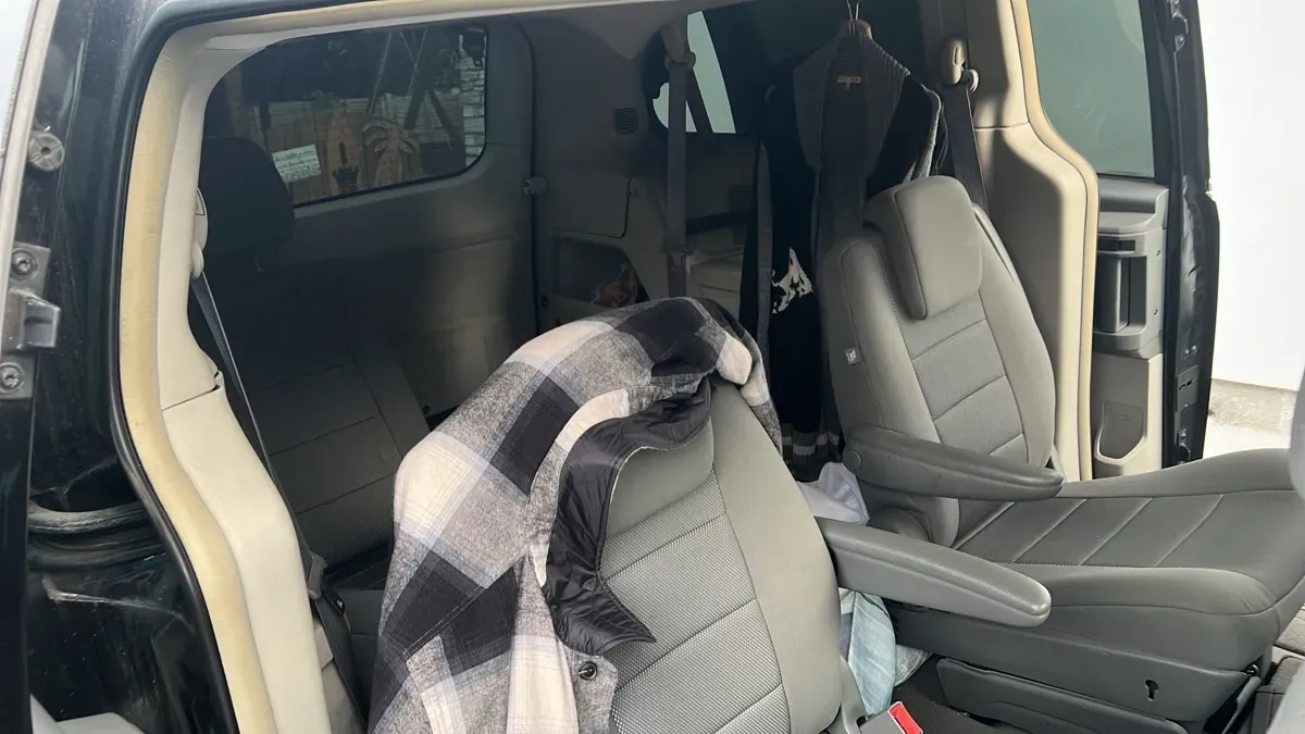 Chrysler Voyager 2011 photo 3