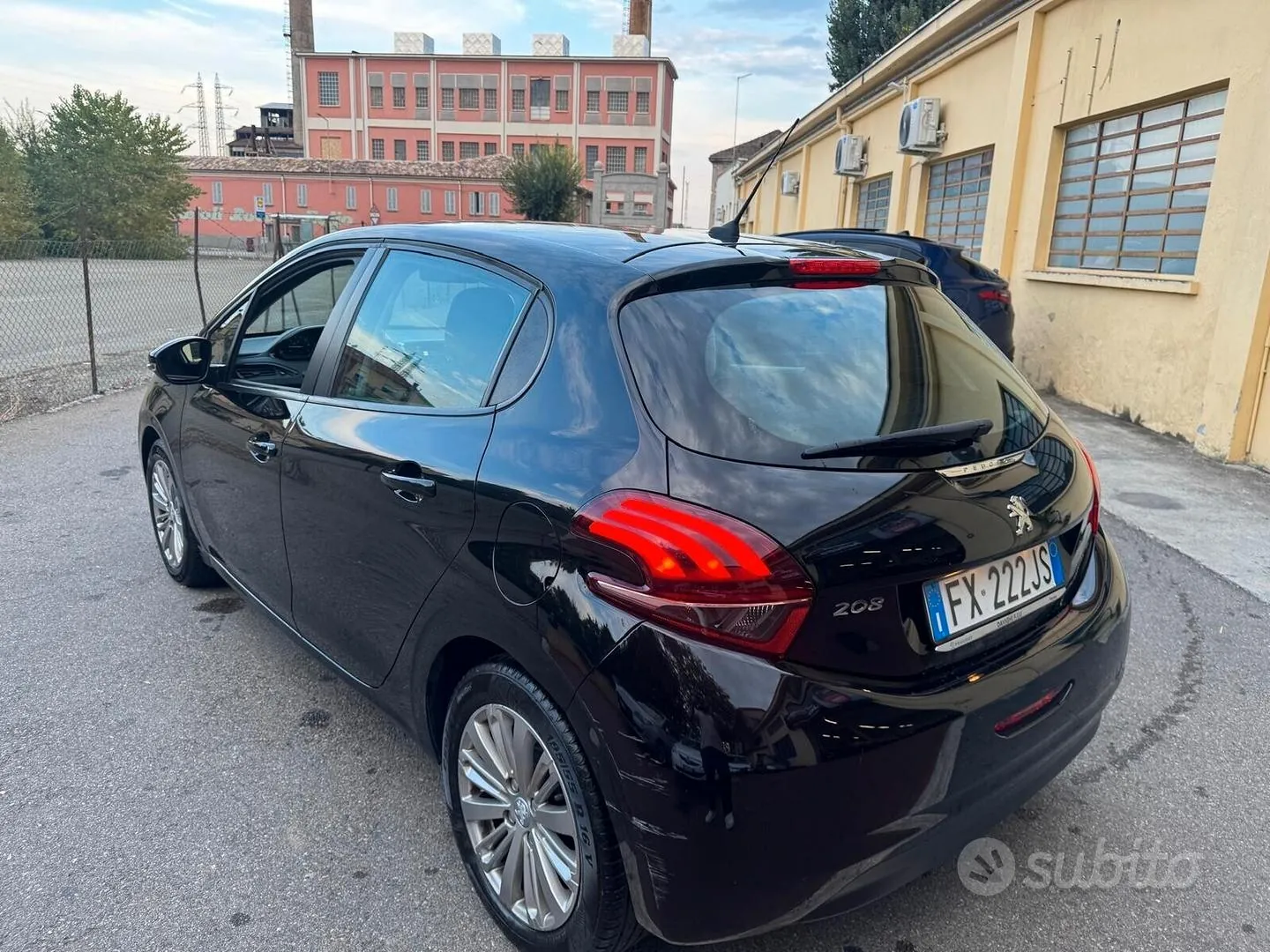 Peugeot 208 2019 photo 4