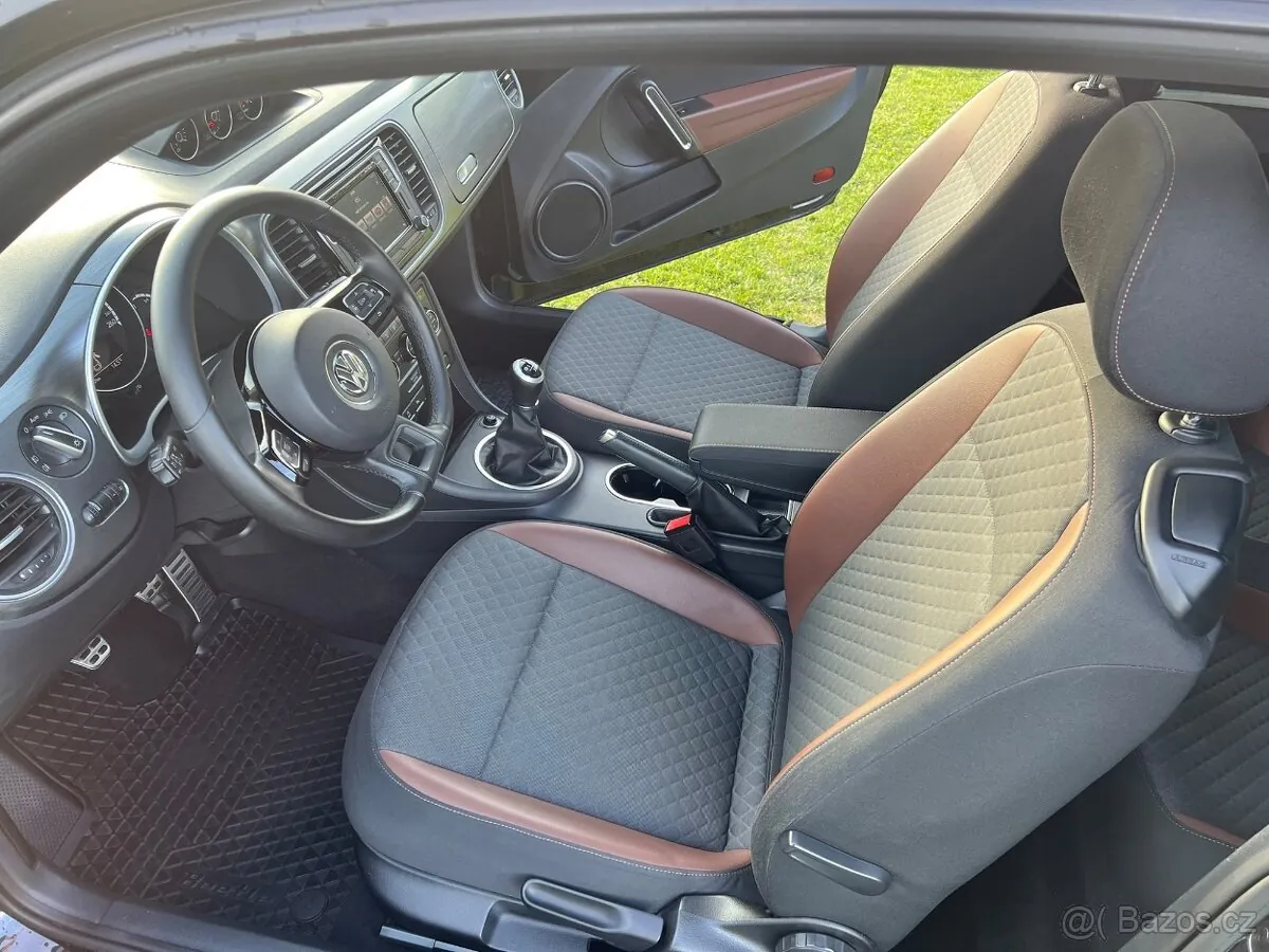 Volkswagen Beetle 2016 photo 3