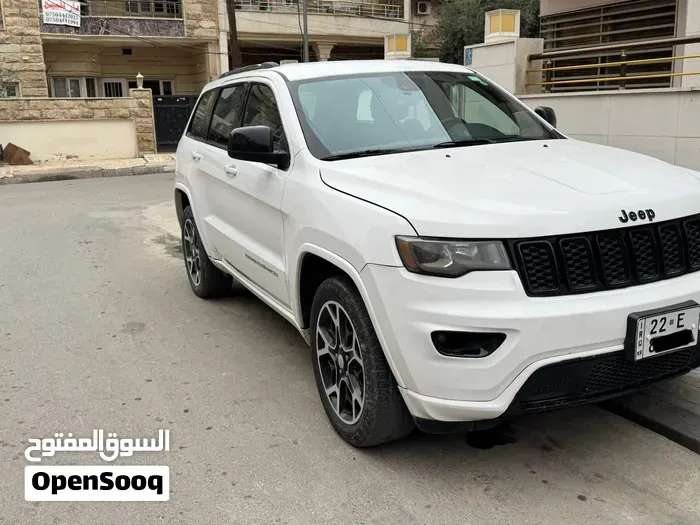 Jeep Grand Cherokee 2015 photo 4