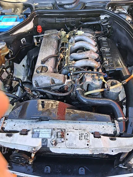 Mercedes-Benz E250 1989 photo 4