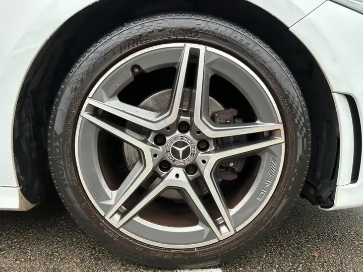 Mercedes-Benz A-Class 2019 photo 4