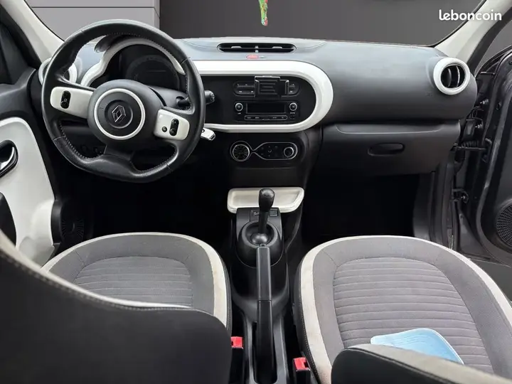 Renault Twingo 2015 photo 2
