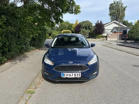 Ford Focus 2015 photo 2