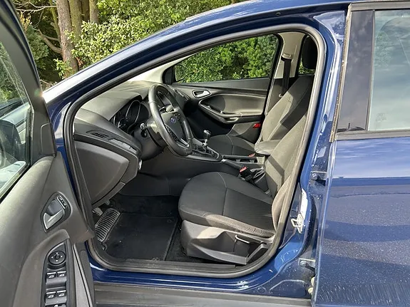 Ford Focus 2015 photo 5