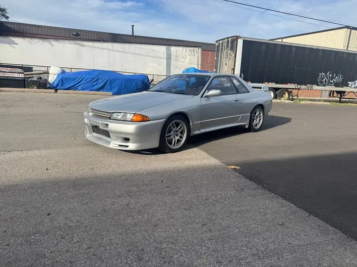 Nissan Skyline 1991 photo 4