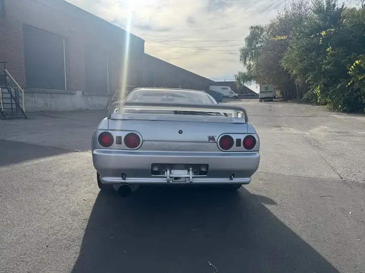 Nissan Skyline 1991 photo 5
