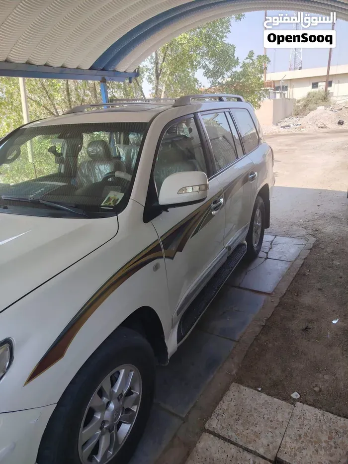 Toyota Land Cruiser 2011 photo 3