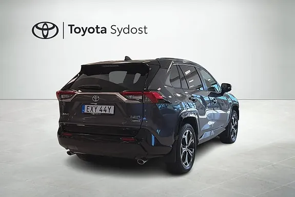 Toyota Rav4 2023 photo 2