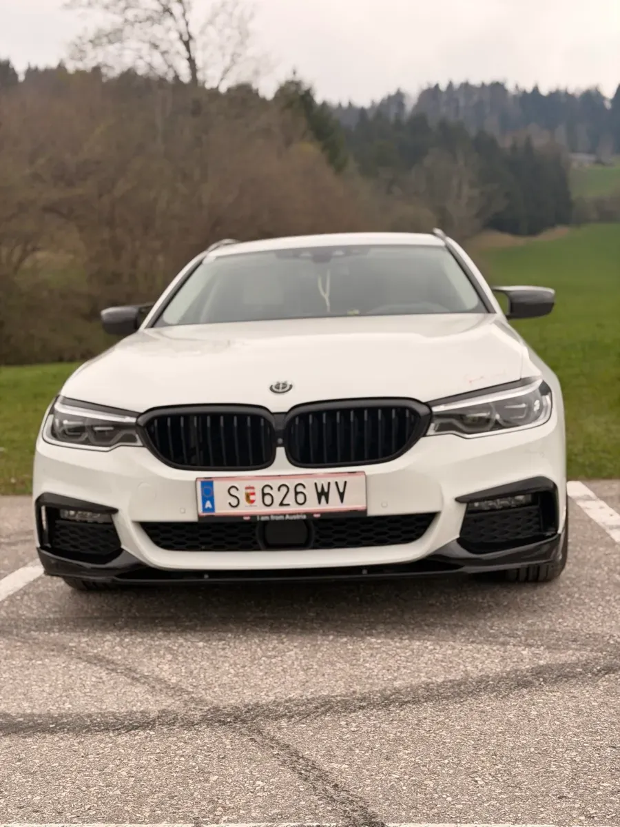 BMW 5 Series 2019 photo 2