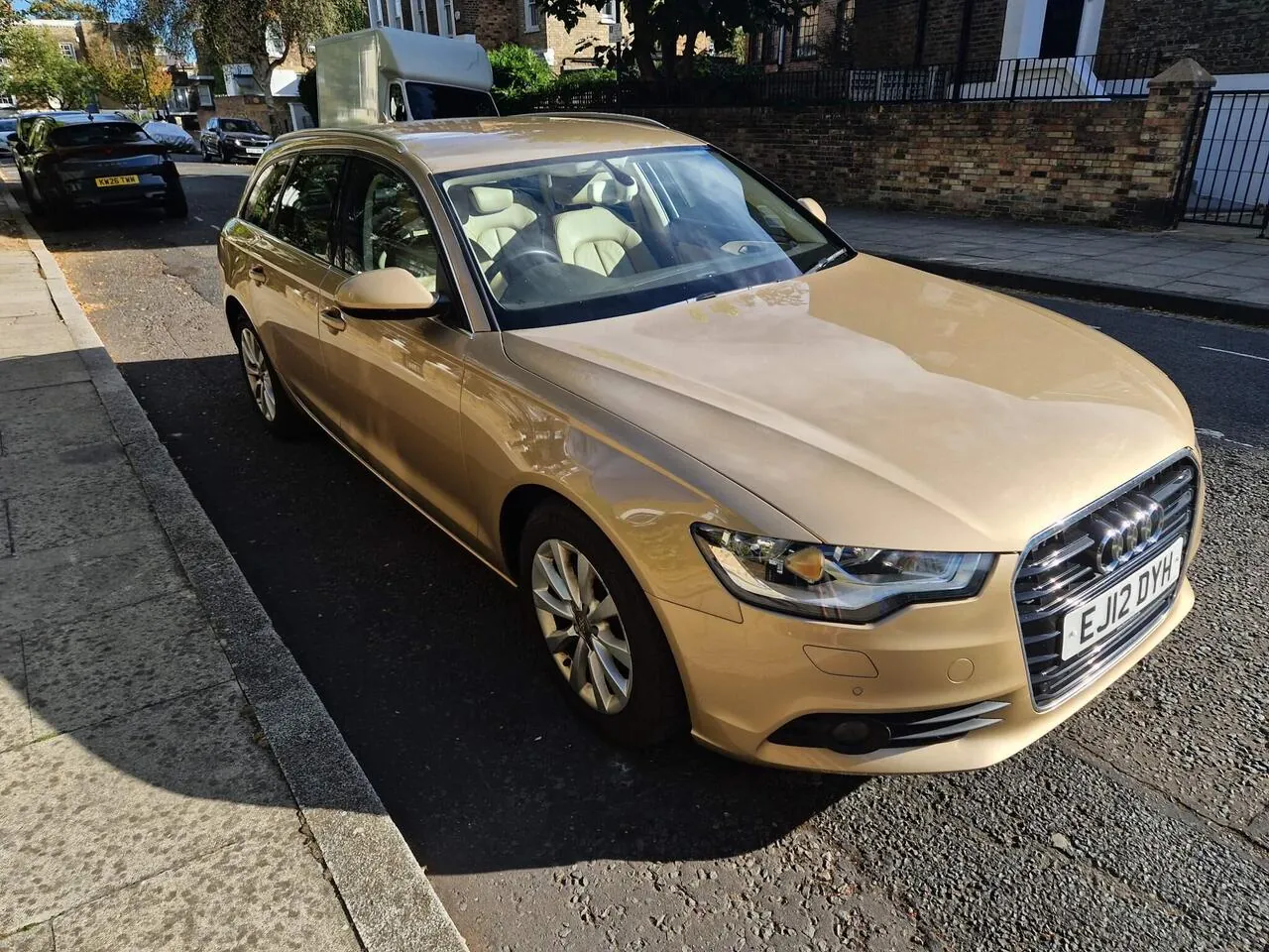 Audi A6 2012 photo 2