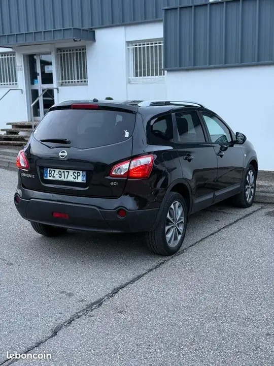 Nissan Qashqai+2 2011 photo 2