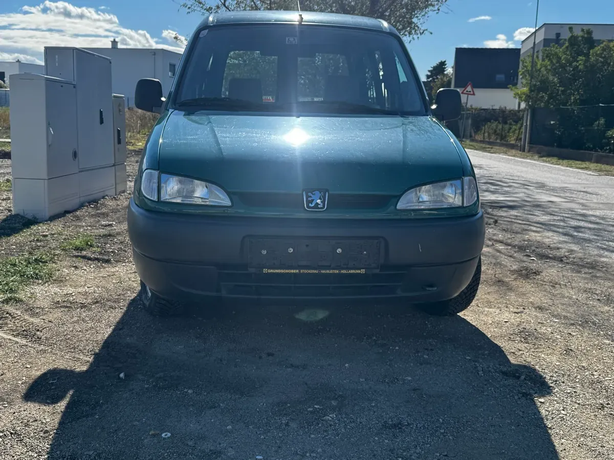 Peugeot Partner 1997 photo 2