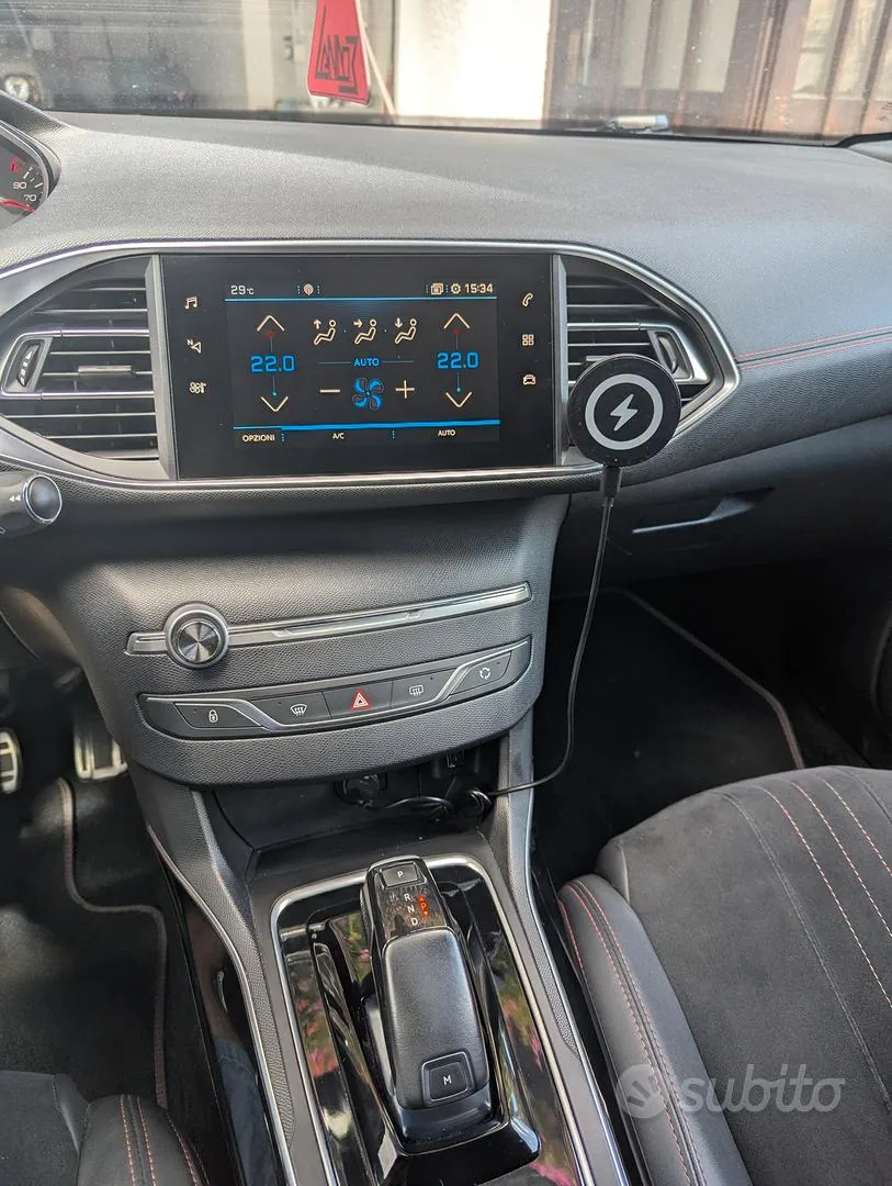Peugeot 308 2019 photo 4