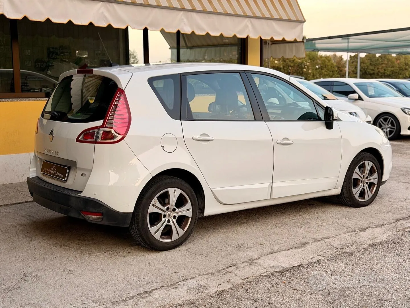 Renault Scenic 2010 photo 4