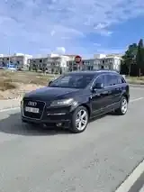 Audi Q7 2006 photo 2