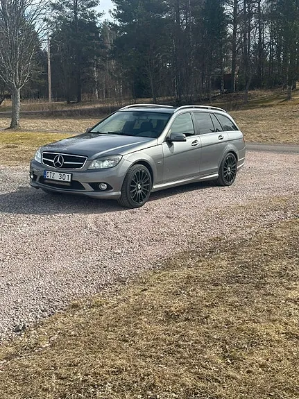 Mercedes-Benz C220