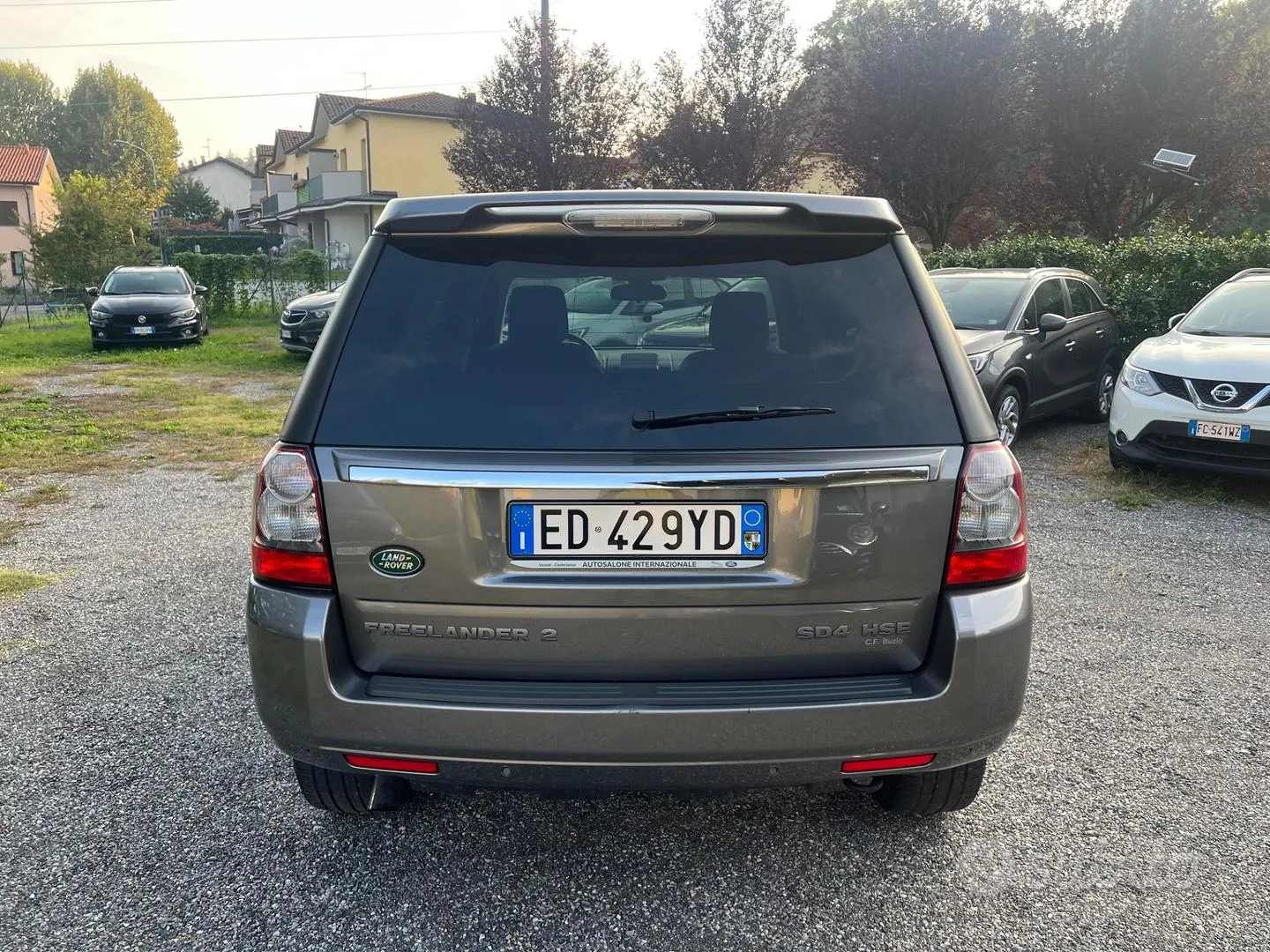 Land Rover Freelander 2010 photo 5