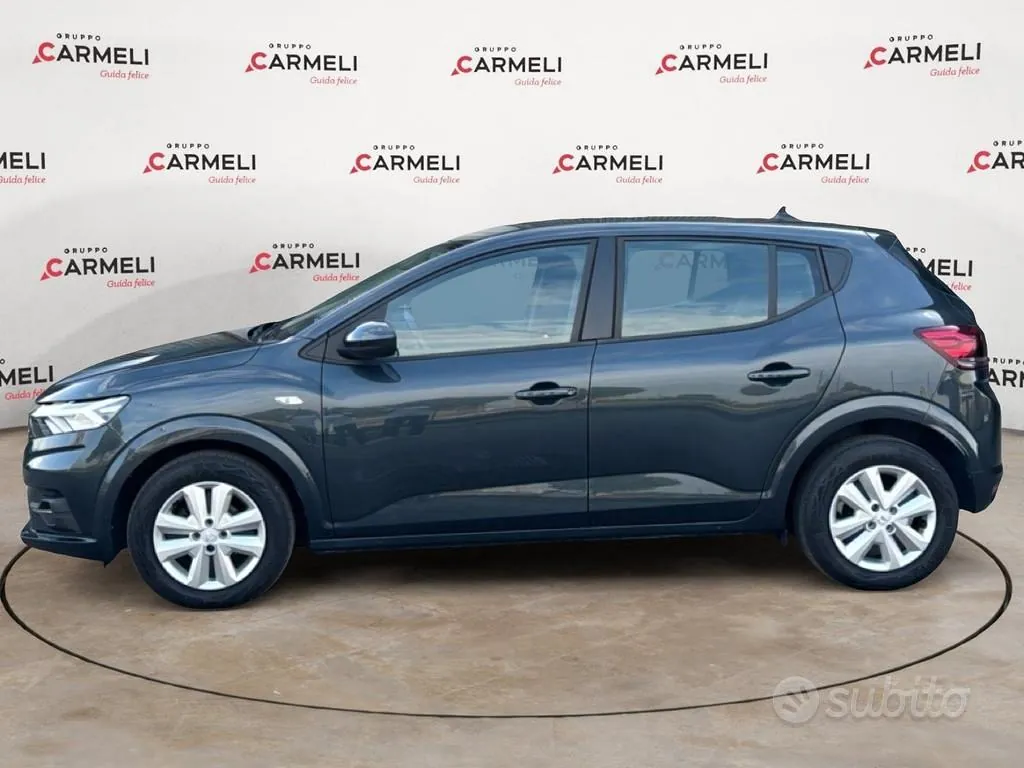 Dacia Sandero 2022 photo 2